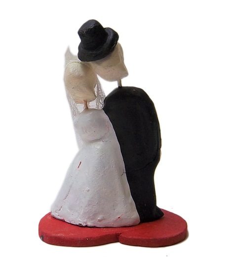 DD507 Wood Heart Bride and Groom - Image 2
