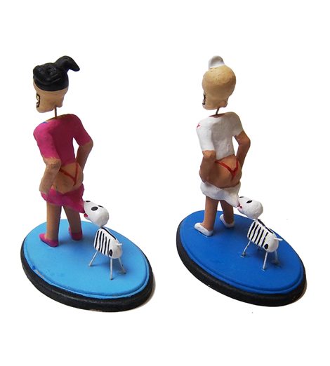 DD517 Beach Girl with Dog - Image 2