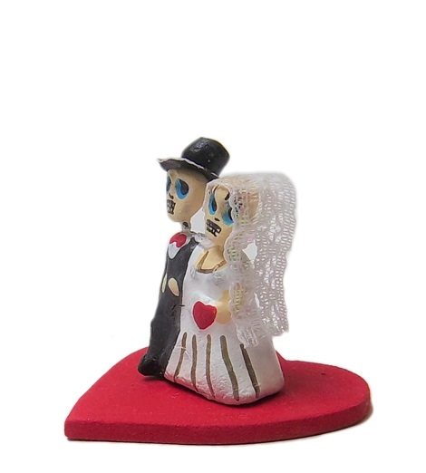 DD508-1 Mini Wood Heart Bride & Groom - Image 2