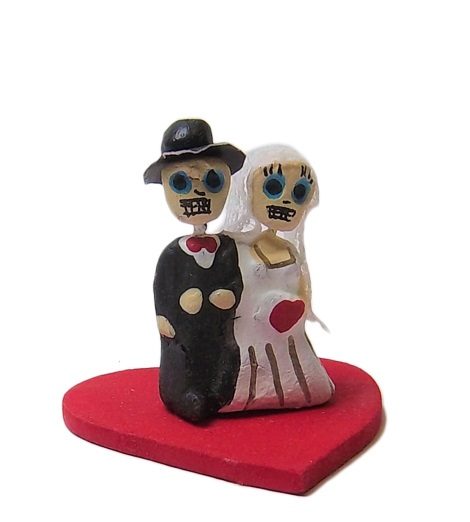 DD508-1 Mini Wood Heart Bride & Groom